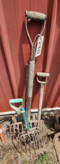Assortment of Potato Forks & Silage Fork