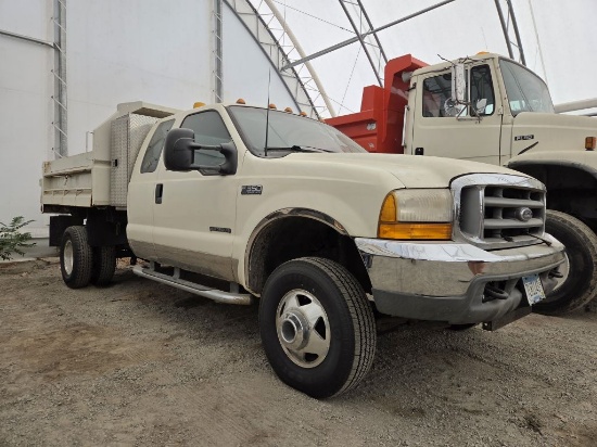 2001 Ford F-350 4x4 Supercab XLT