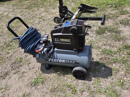 Performax 1.5 HP 8 Gal Air Compressor with Hose