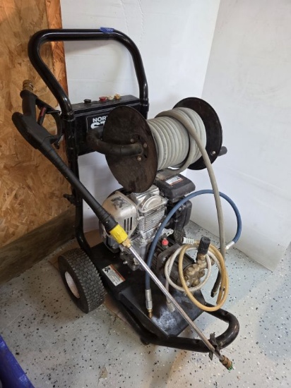 Northstar Pressure Washer W/Honda GC190 Motor- Hose on Reel and Wand
