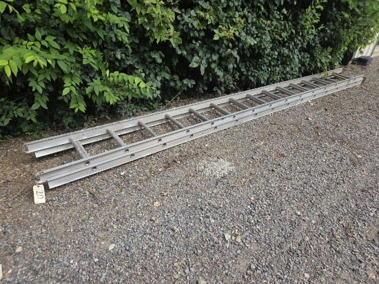 30' Aluminum Extension Ladder