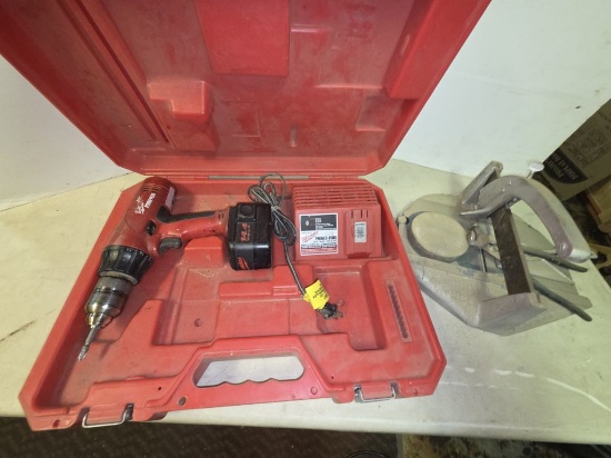 Tile Cutter- Milwaukee Cordless 14.4v Drill