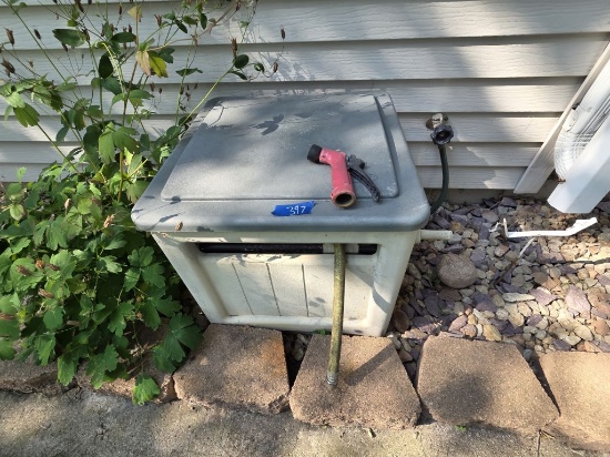 Suncast Hose Reel w/Hose and Sprayer