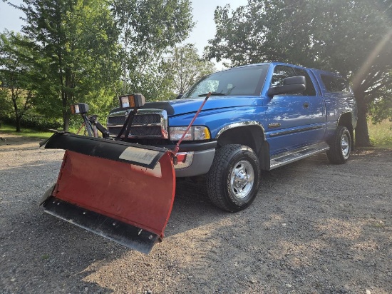 2001 Dodge Ram 2500 Laramie SLT 4 Door w/Cummins Diesel-Includes 8 1/2' Western V-Plow