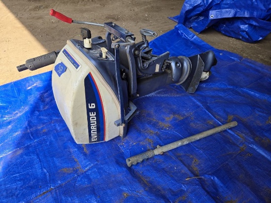 Evinrude 6 hp Outboard Tiller Motor