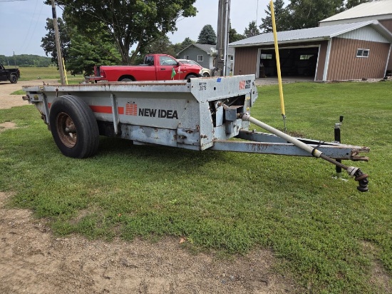 New Idea Manure Spreader - Model 3618 - 540 PTO Driven - 180 Bushels - Poly Floor