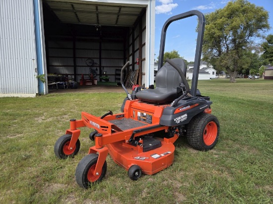 Kubota Kommander Z122R Zero-Turn Lawnmower