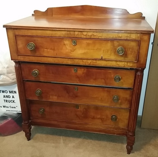 chest of drawers