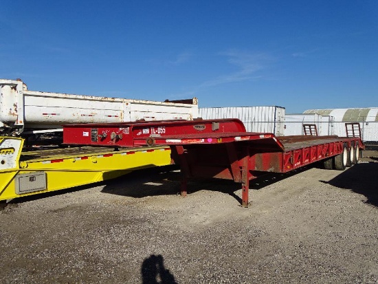 1990 Fontaine Tri-Axle Lowboy Trailer, 50-Ton Capacity, 29' x 102in Deck, 5' Dovetail, Fold Down