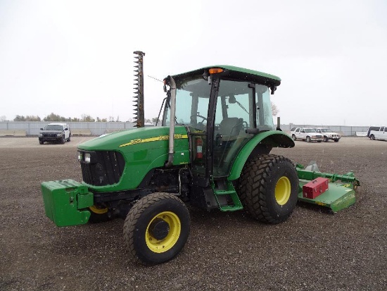 2005 John Deere 5525 4WD Tractor, Enclosed Cab w/ Heat & A/C, Power Reverser, Front Counterweights,