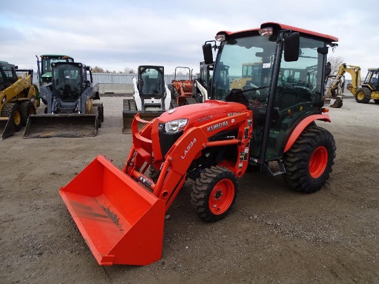 2014 Kubota B3350 4WD Tractor/Loader, Enclosed Cab w/ Heat & A/C, Model LA534 Loader Assembly, PTO,