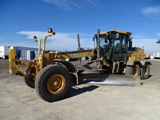 2006 John Deere 770D Motor Grader, 16' Moldboard, Henke Front Lift Group, A/C Cab, 14.00-R24 Tires,