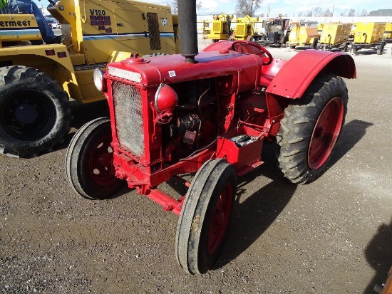 1939 International 14 Farm Tractor, PTO, Gas Engine, Not Running