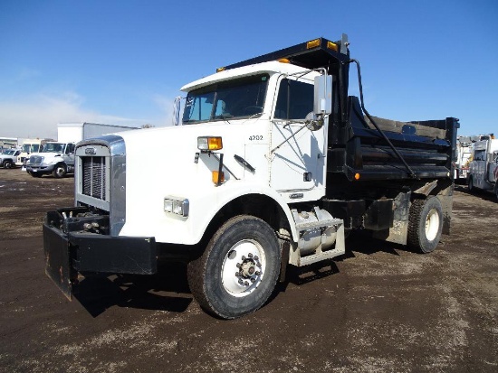 2001 FREIGHTLINER S/A Dump Truck, Cummins ISM Diesel, Automatic, Rubber Pad Suspension, 12' Dump Box