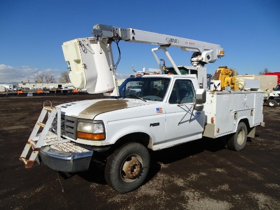 1994 FORD F450 S/A Super Duty Bucket Truck, V8 Gas, 5-Speed Transmission, Versalift Model TEL-29N