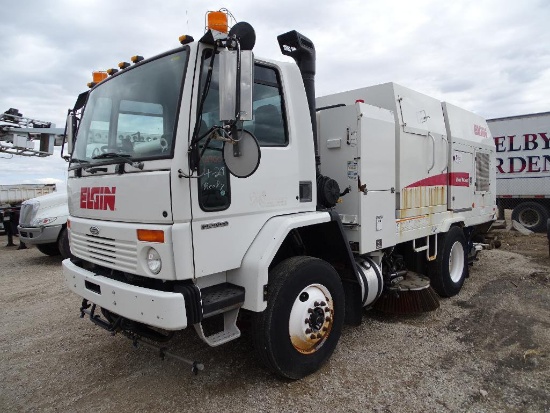 2006 ELGIN ROAD WIZARD Street Sweeper, Mounted on Sterling SC-8000 Chassis, Cummins Front Diesel
