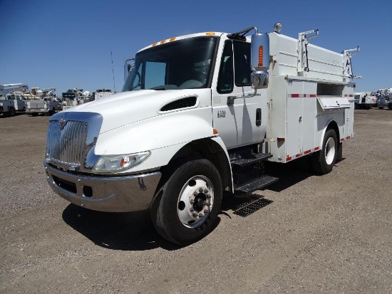 2003 INTERNATIONAL 4300 S/A High Top Utility Truck, DT466 Diesel, Automatic, 12in Utility Box,