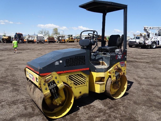 Hypac C747C Ride-On Double Drum Vibratory Roller, Kubota 3-Cylinder Diesel, 46in Drums, Canopy, Hour