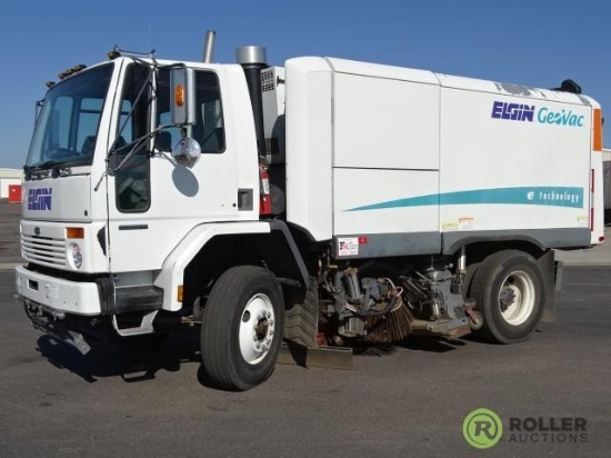 2001 ELGIN GEOVAC Street Sweeper, Series Y, Mounted on Sterling SC-8000 Chassis, Cummins 5.9L Front