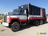 1989 INTERNATIONAL 1954 T/A Trash Truck, DT466 Diesel, Automatic, Heil Rear Compactor, Odometer