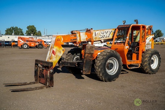 Skytrak 10042 Telescopic Forklift, 4x4, 10,000 Lb. Capacity, 42' Reach, 3-Stage Boom, Outriggers,