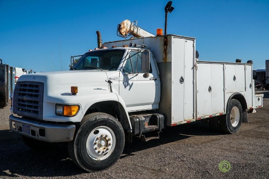 1998 FORD F800 S/A Service Truck, 6-Cylinder Diesel, 9-Speed, Summit Model 10620 Crane w/ Remote,