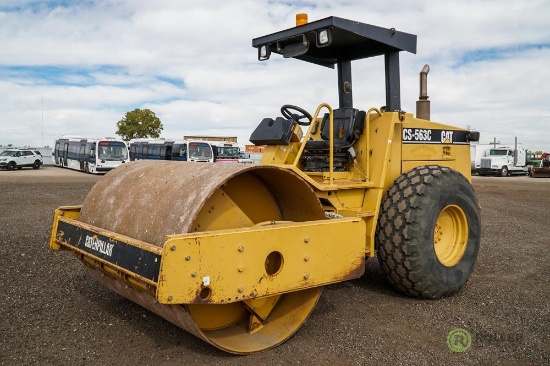 1996 Caterpillar CS-563C Ride-On Vibratory Smooth Drum Roller, 84in Front Drum, 23.1-26 Rear Tires,