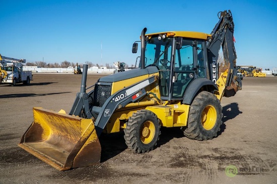 2010 JOHN DEERE 410J 4WD Loader/Backhoe, Extendahoe, Auxiliary Hydraulics, EROPS, Heat & A/C, 24in