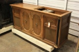 Magnavox Stereo Cabinet (not working)