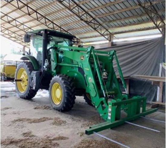 7200 R John Deere Tractor