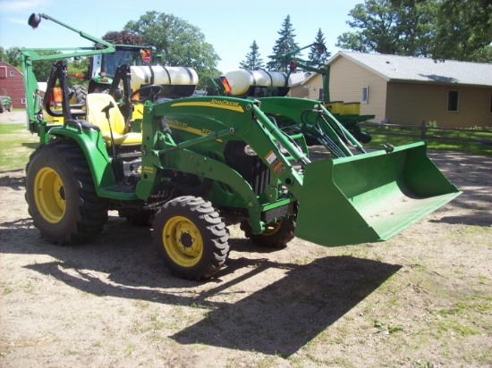 JD 3720 MFWD Tractor