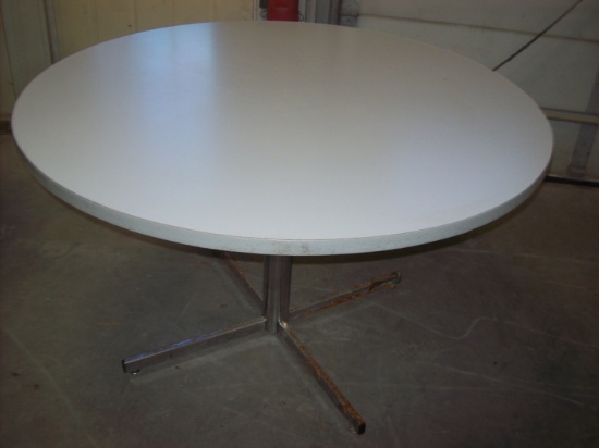 Round Formica Table