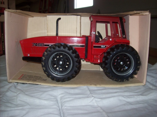 IH 7488 2+2 In Box 1/16