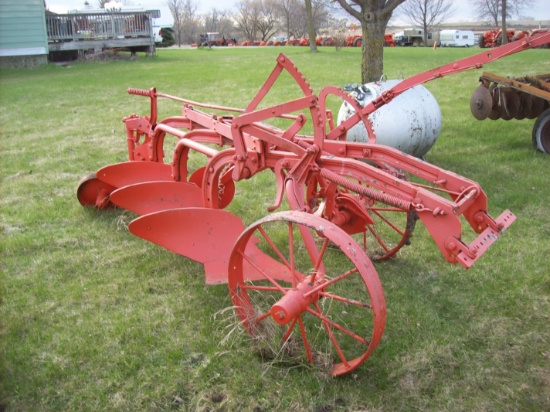 AC 3 Bottom Plow on Steel