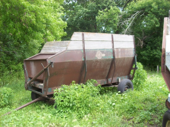 Silage Wagon With Running Gear