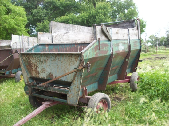 Silage Wagon With Running Gear