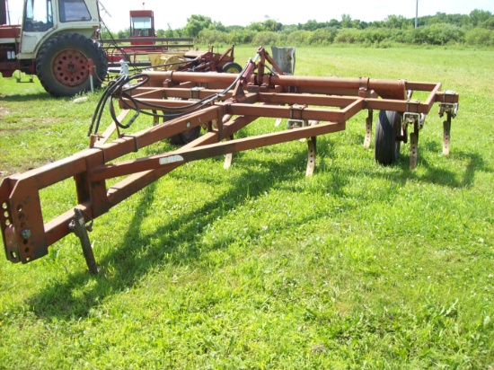 Wilrich 14' Chisel Plow Pull Type