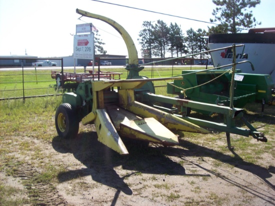 JD 38 Corn Chopper 2 Row Wide I990