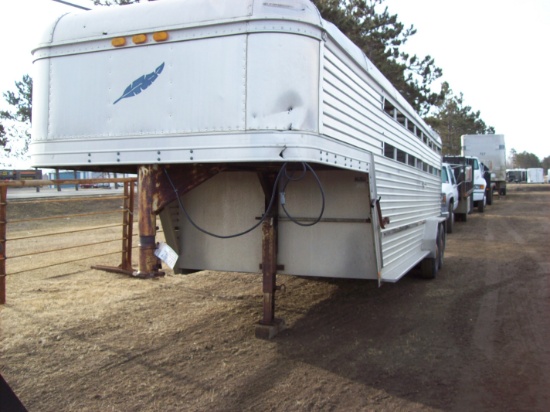Featherlite 20' Gooseneck Stock Trailer FARM USE ONLY Title Here L379
