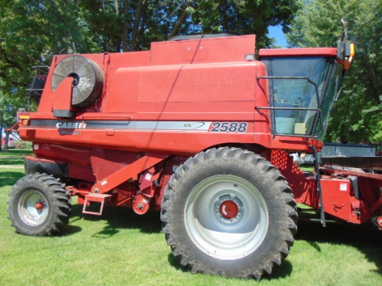 Case IH 2588 Combine Axial Flow AFS, 48D-8DR-42 tires and duals 3012 engine, 2326 Rotor Hours