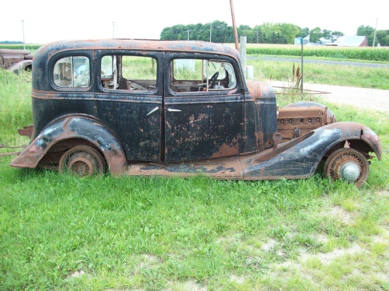 1934 Chevrolet 4-dr car-for restore or parts, no title.  Mostly complete-parts car included if