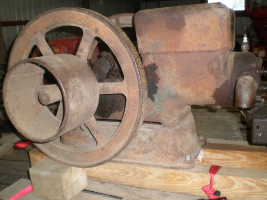 FAIRBANKS - MORSE Z 3 HP GAS ENGINE, DOUBLE FLY WHEEL, NO MAGNETO, 475 RPM