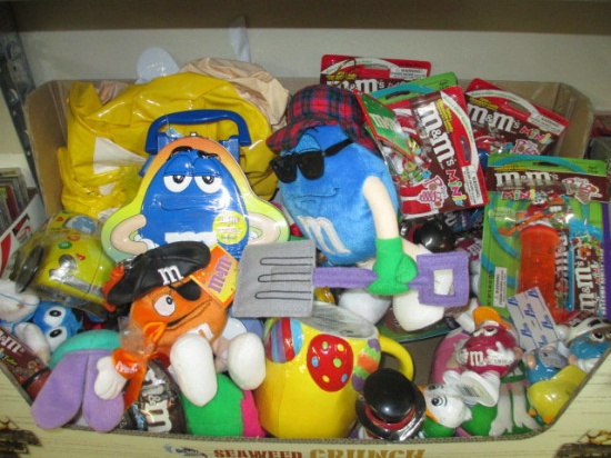 2 Boxes M&M Collectibles -> Will not be Shipped! <- con 12