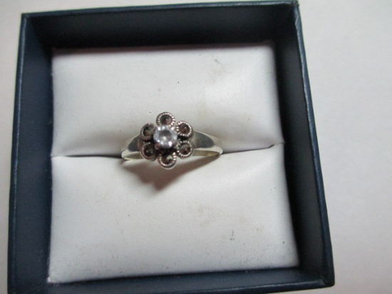 Sterling Ring sz 7.5 con 6