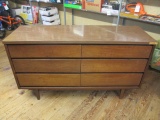 Six Drawer Dresser - 31x54x18 -> Will not be Shipped! <- con 9