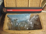 Wicker Basket with Assorted Glass - 11x19x9 -> Will not be Shipped! <- con 467