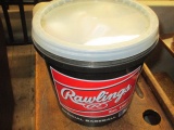 New - Rawlings Bucket of Baseballs -> Will not be Shipped! <- con 311