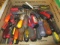 Lot of 50 Screwdrivers ->  <- con 509