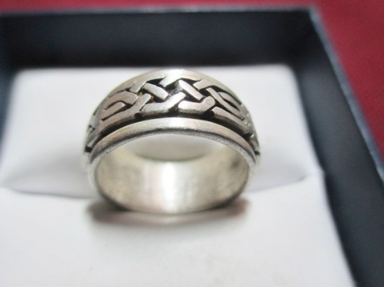 Sterling Silver Ring - Size 4.75 - con 5