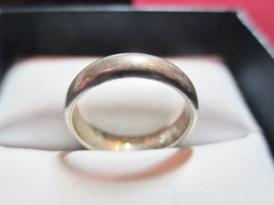 Sterling Silver Ring - Size 4.5 - con 6